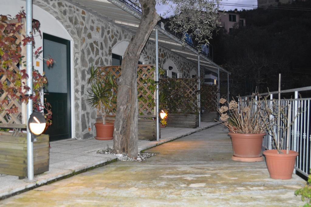 Affittacamere Arabafenice Vezzano Ligure Buitenkant foto