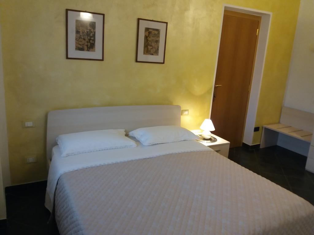 Affittacamere Arabafenice Vezzano Ligure Buitenkant foto